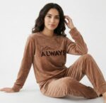 Pyjama Velours Camel "Je t'aime Always" – Image 3