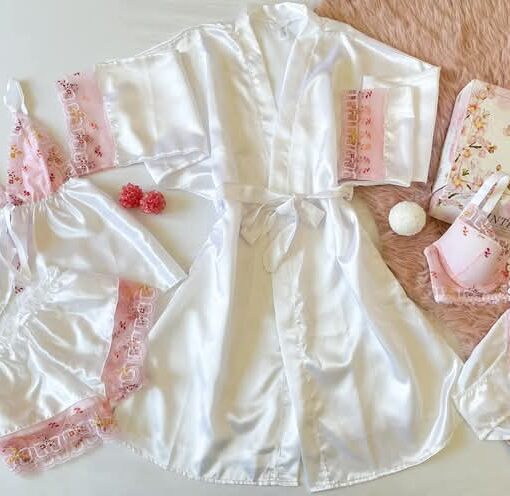 Parure 5 pièces Blanche en Dentelle Fleurie Rose
