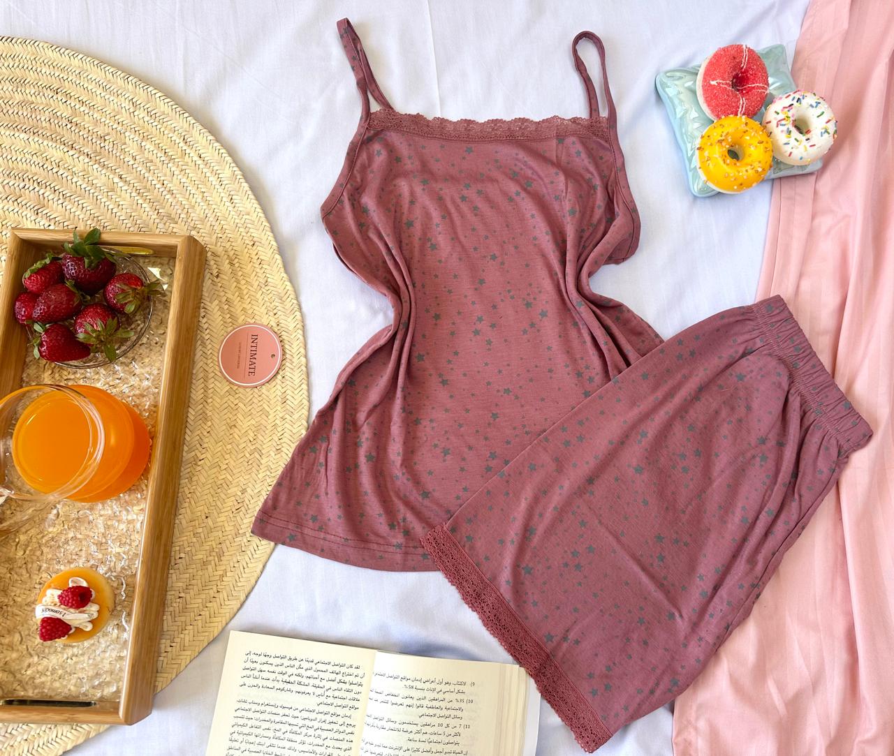 IMG-20250513-WA0058 Pyjama Short Coton Rose & Étoiles – Image 1