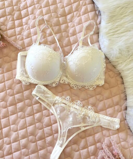 Soutien De Gorge & String en Blanc Cassé