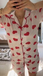 Pyjama Chemise et Short Coton Rose Imprimé Cœurs – Image 2