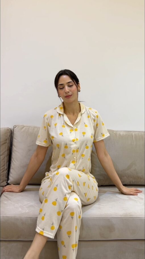 Pyjama Chemise Demi Manches Coton Jaune Imprimé Fleurs – Image 2