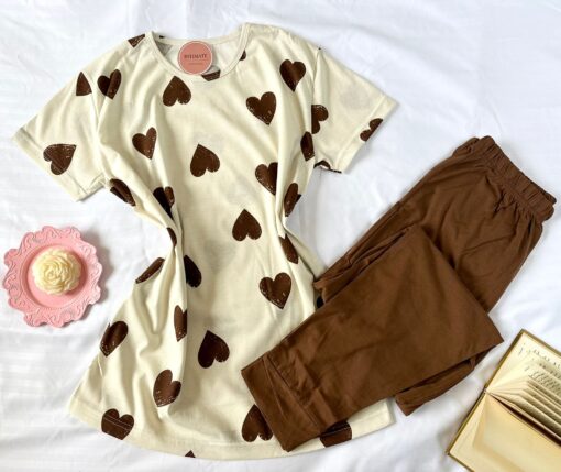 Pyjama Coton Marron & Beige Imprimé Cœurs – Image 1