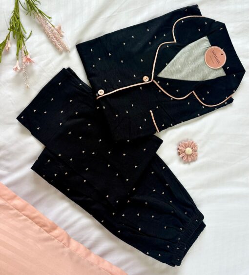 Pyjama Chemise Demi Manches Coton Noir Pointillé Rose – Image 1