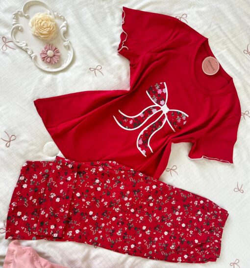 Pyjama Coton Pantacourt Rouge Fleurie – Image 1