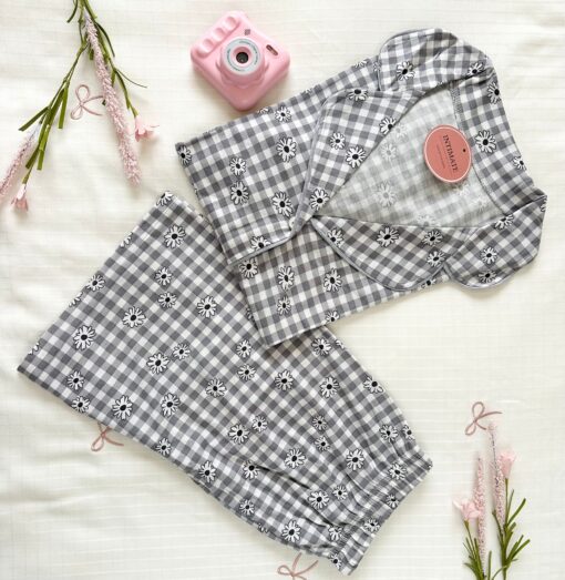Pyjama Chemise et Short Coton Carreaux Gris & Blanc – Image 1