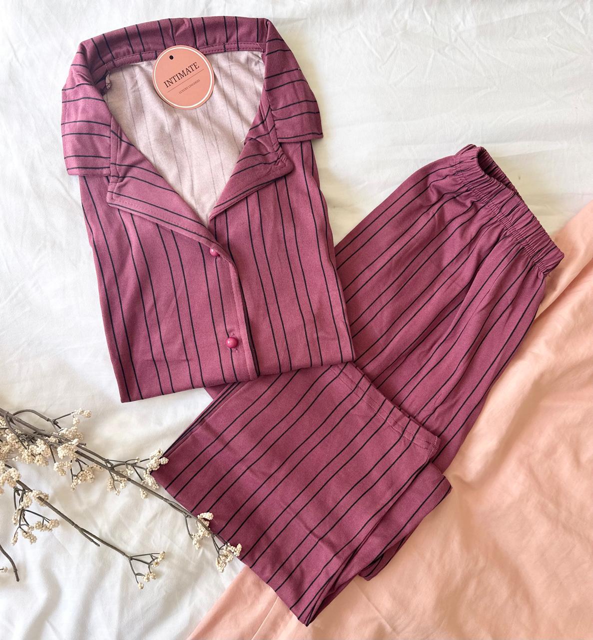 IMG-20250913-WA0044 Pyjama Chemise Demi Manches Coton Rouge Rayé – Image 1