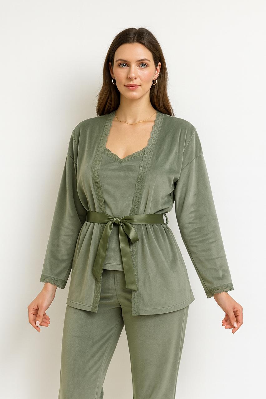 IMG-20251014-WA0124 Pyjama 3 Pièces Velours Soft Vert – Image 1