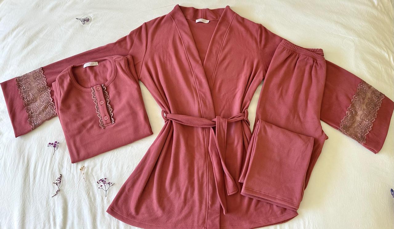 IMG-20251025-WA0032 Parure Polaire & Dentelle Rose Nude 3 Pièces – Image 1