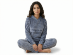 Pyjama Velours Capuche Gris " Chasing The Sun" – Image 3