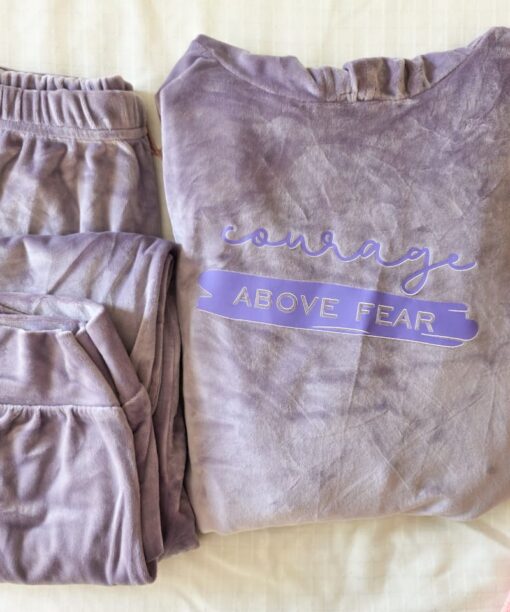 Pyjama Velours Capuche Violet "Courage"