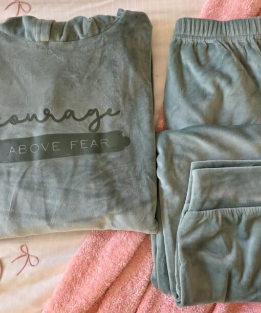 Pyjama Velours Capuche Vert Doux "Courage"