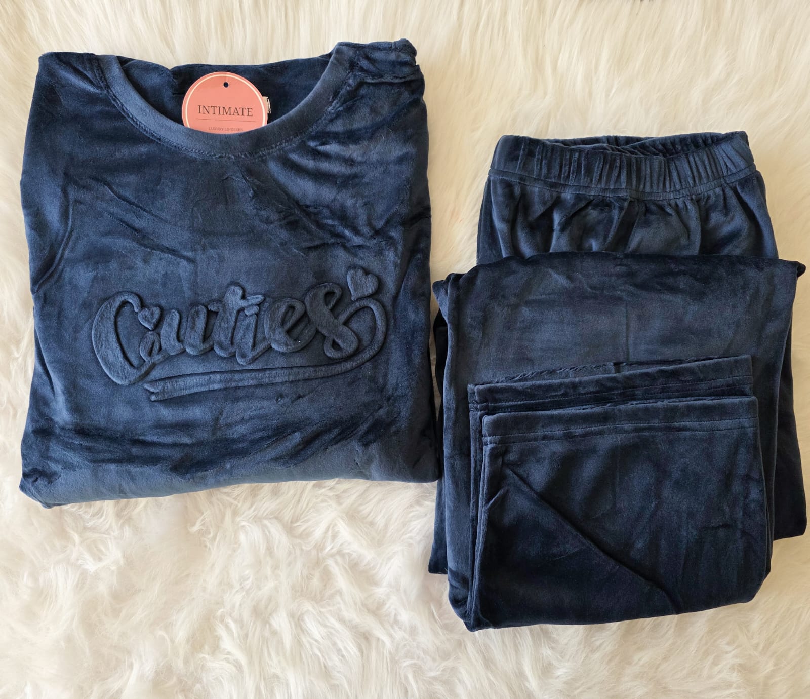 IMG-20251115-WA0005 Pyjama Velours Bleu "Cuties" – Image 1