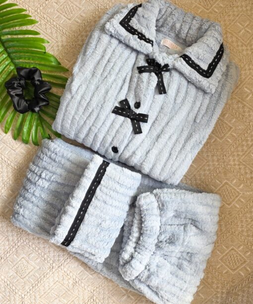 Pyjama Chemise Polaire Bleu Ciel & Chouchou Gratuite
