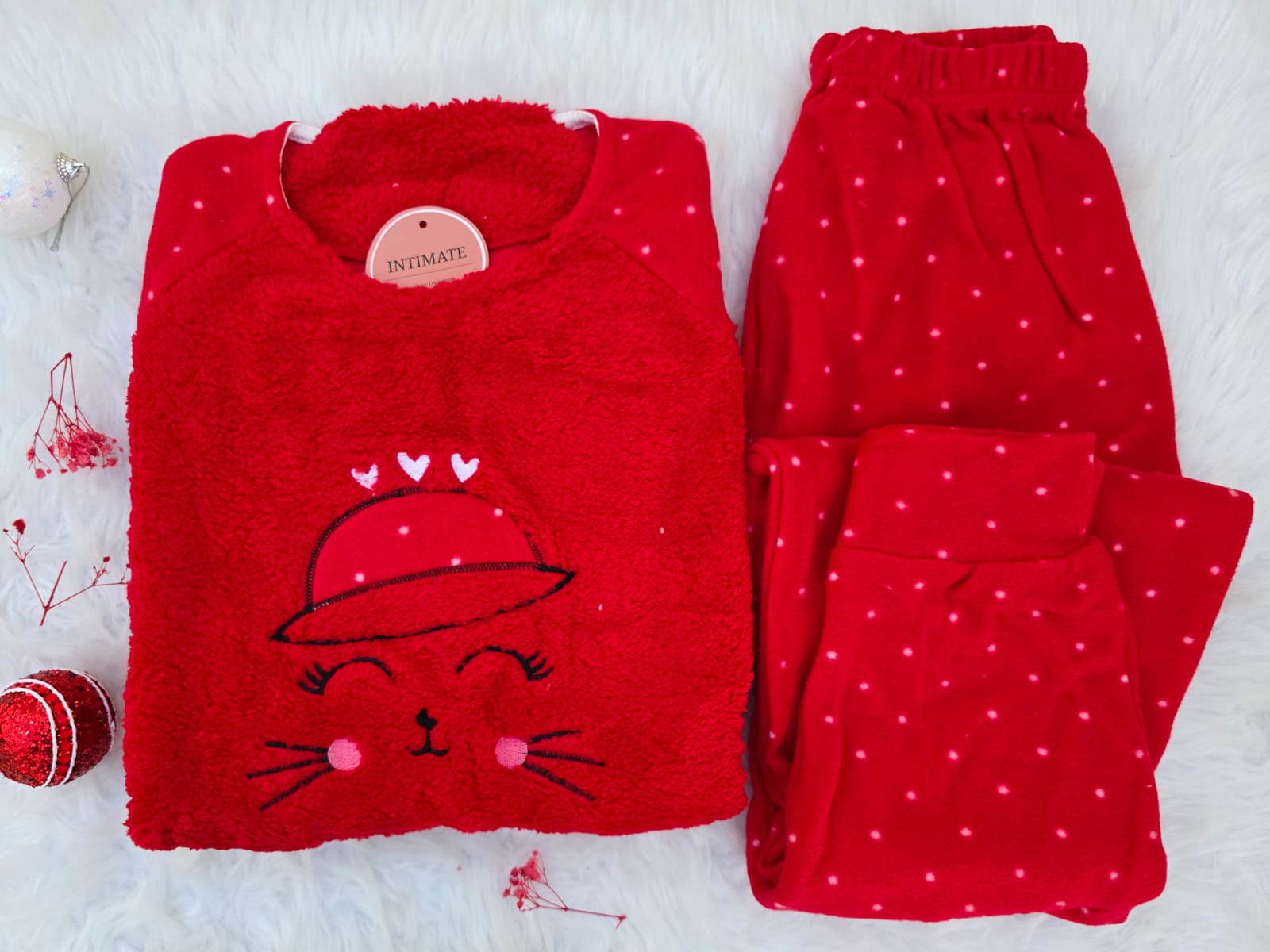 IMG-20251115-WA0064 Pyjama Polaire Rouge – Image 1