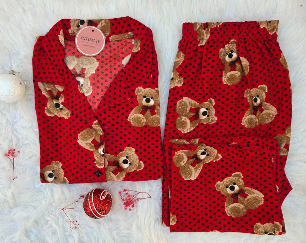 IMG-20251115-WA0076 Pyjama Chemise Manches Longues Coton Rouge Nounours – Image 1
