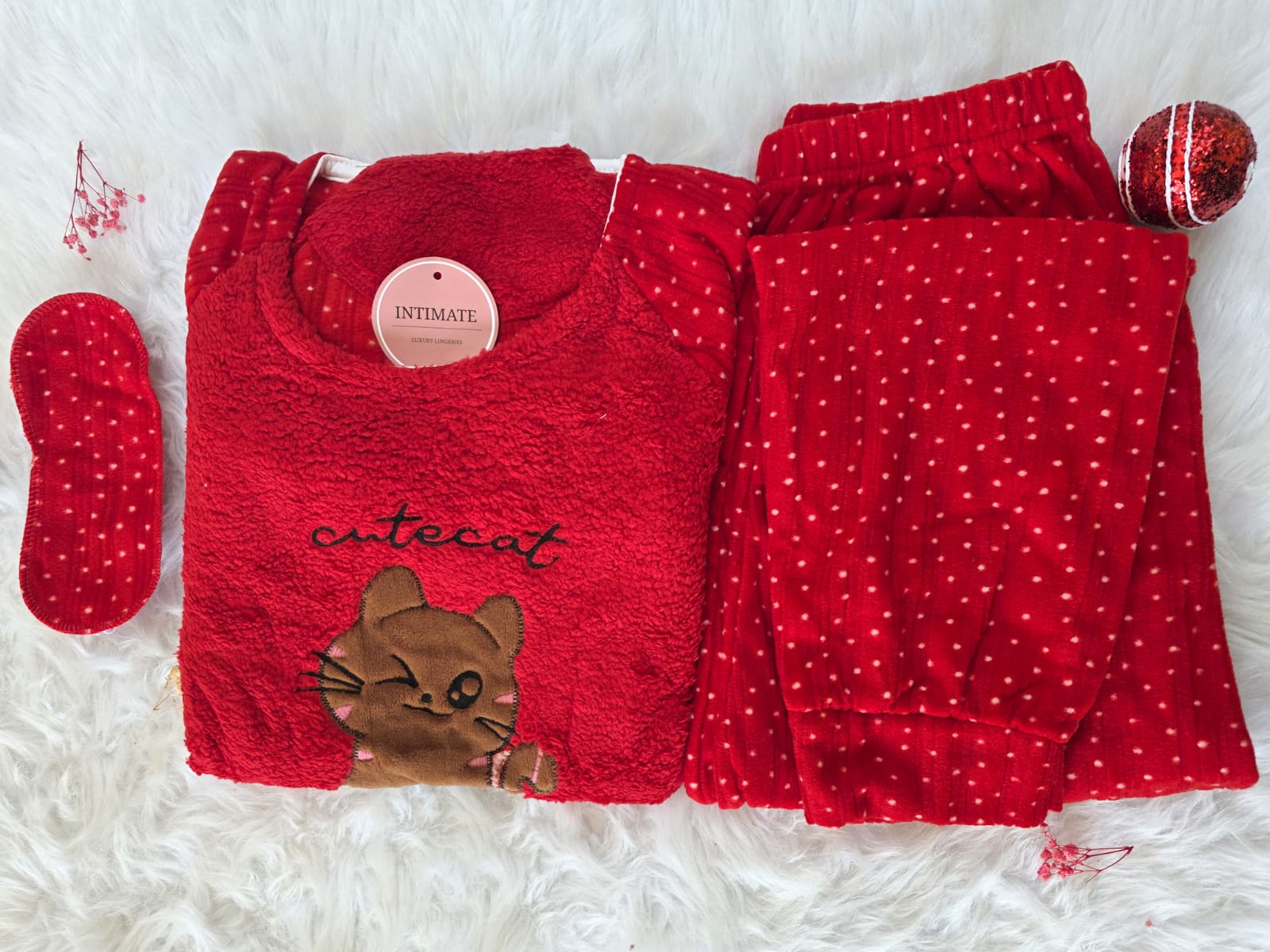 IMG-20251116-WA0031 Pyjama Polaire Rouge Cute Cat – Image 1