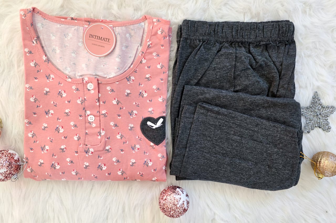 IMG-20251127-WA0172 Pyjama Coton Gris & Rose Bébé – Image 1