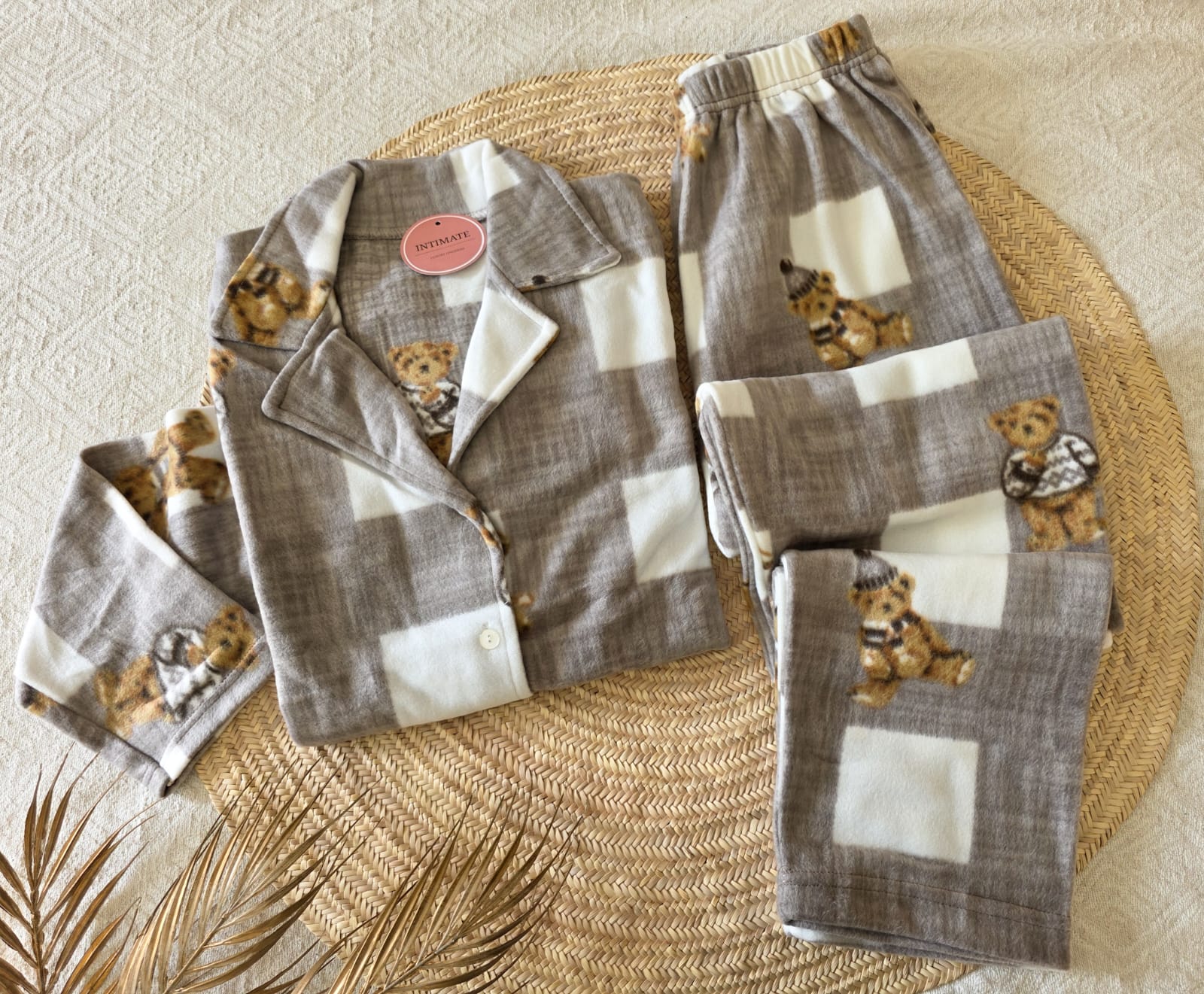 IMG-20251214-WA0032 Pyjama Chemise Polaire Beige Carreaux Nounours – Image 1