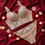 Soutien De Gorge et Culotte Nude – Image 2