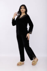 Pyjama Chemise Velours & Dentelle Noir – Image 5