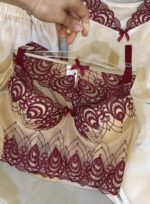 Parure Velours & Dentelle Beige & Rouge Bordeaux Pièces & 2 Accessoires – Image 2