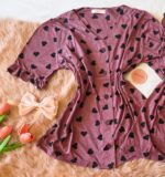 Pyjama 3 Pièces Coton Viscose Violet Pointillé Cœurs Noirs – Image 3