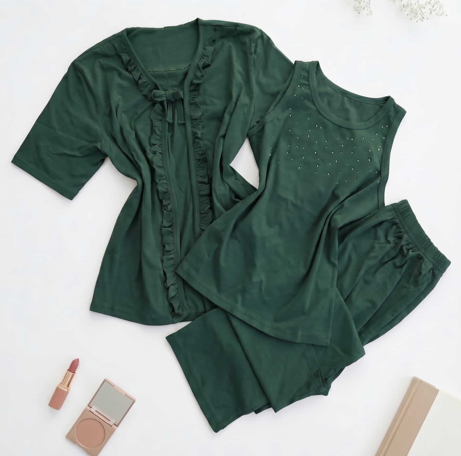 IMG-20260428-WA0096 Pyjama 3 Pièces Coton Vert – Image 1
