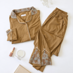 Pyjama Camel en Coton avec Dentelle Florale – Image 2